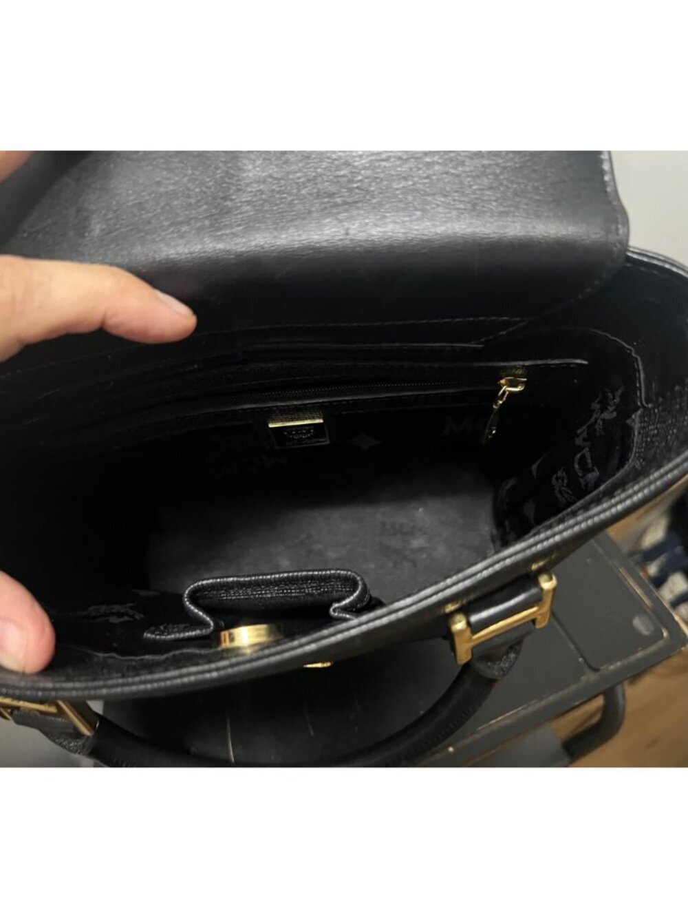 MCM Black Leather Small Bucket Bag With Gold Hardware & Logo Accents - Picture 8 of 9